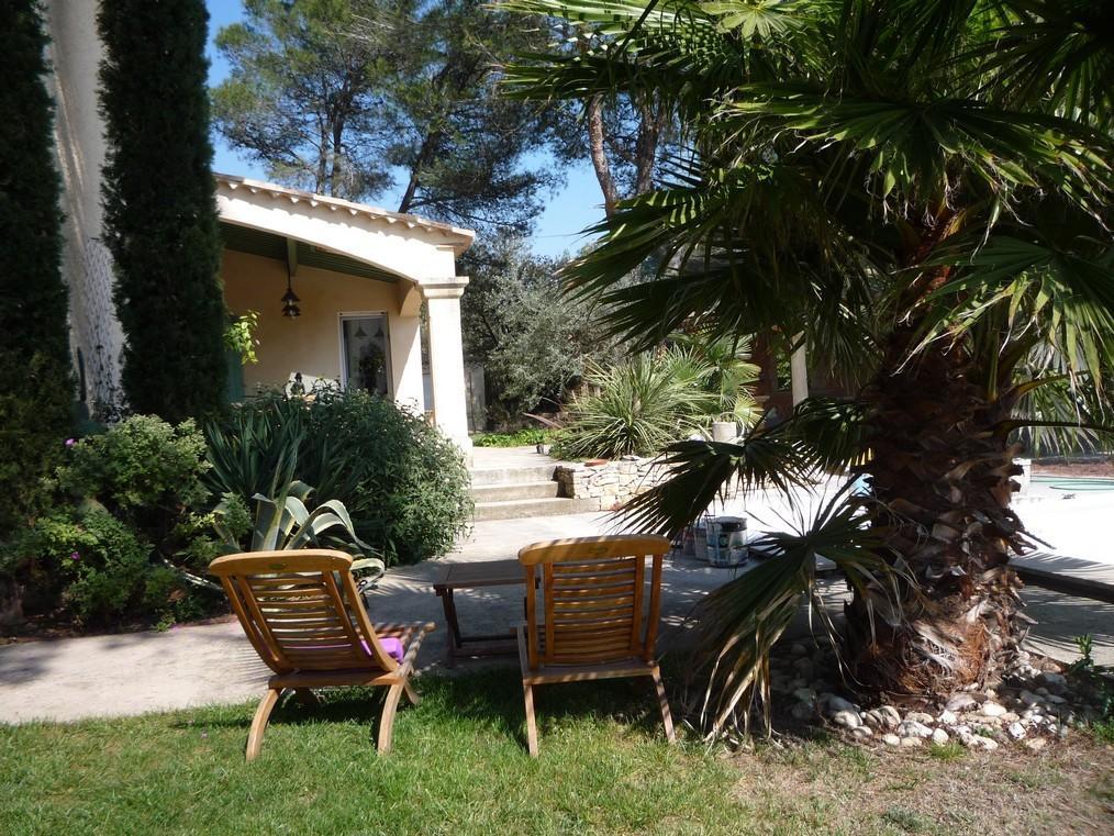 Sous Les Pins Bed & Breakfast Nages-et-Solorgues Exterior foto