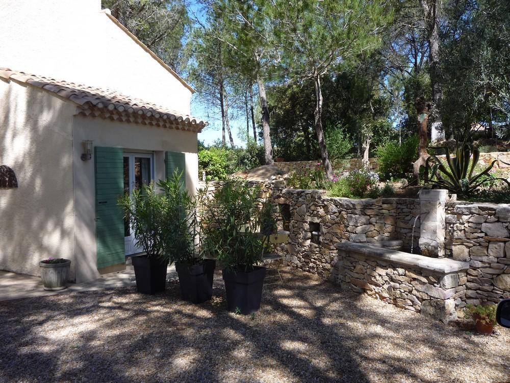 Sous Les Pins Bed & Breakfast Nages-et-Solorgues Exterior foto